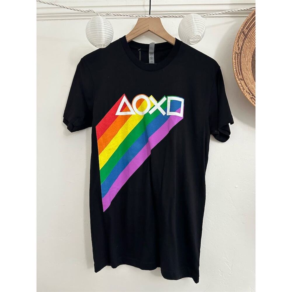 PlayStation Pride T-Shirt Unisex S Black Rainbow Logo Graphic Print NWT